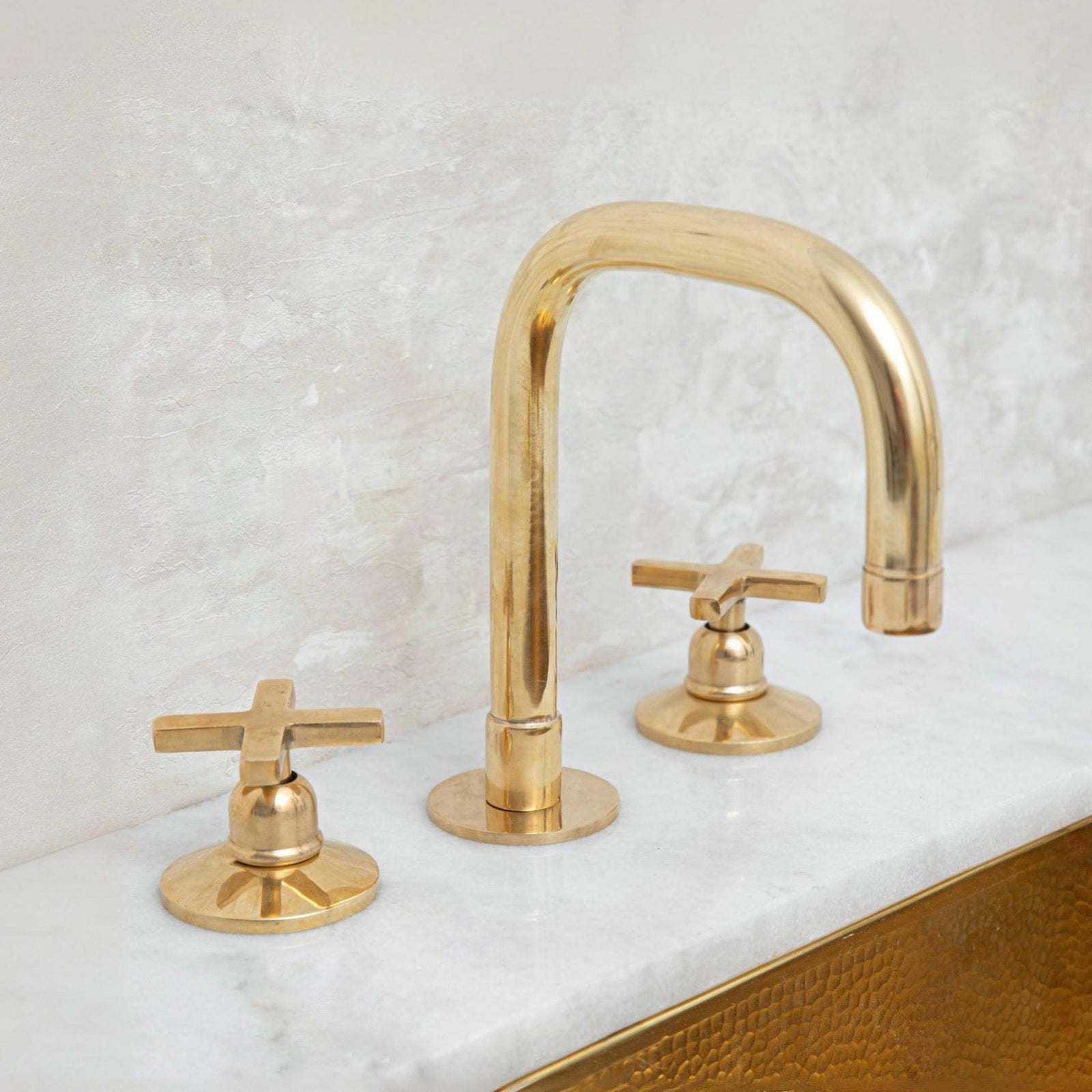 Unlacquered Brass 3 Holes Widespread Faucet - Deck Mount Brass Bathroom Tap - handcrafted luxury Bathroom Faucets for kitchen and bathroom interiors by Brooklyn Brass